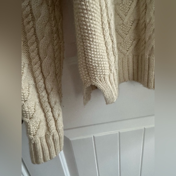 Polo Ralph Lauren Cable Knit Sweater w Shoulder Buttons, off-white, size S - Picture 8 of 8